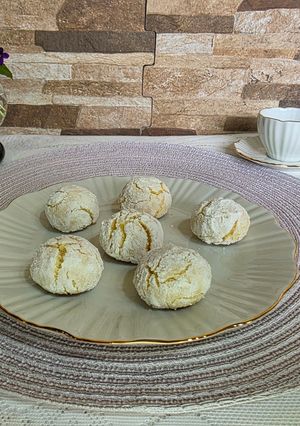 Una foto de Galletitas craqueladas de limón, sin gluten