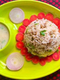 चवळी भात (Chavli Bhat Recipe In Marathi) रेसिपी चे मुख्य फोटो