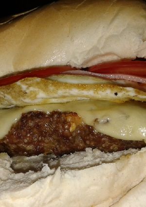 Una foto de Hamburguesa casera🍔