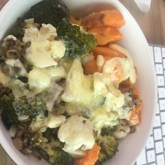 A picture of Warm cheese salad with cauliflower.