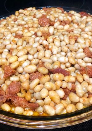 A picture of Chouriço & Bean Casserole.