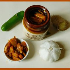 A picture of Spicy, hot and healthy Garlic Pickle.
