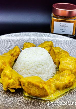 Foto di Pollo con Curcuma e Yogurt Greco