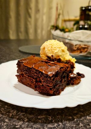 A picture of Fudgy Chocolate Brownies.