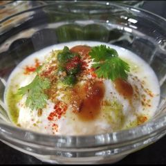 A picture of Dahi vada.