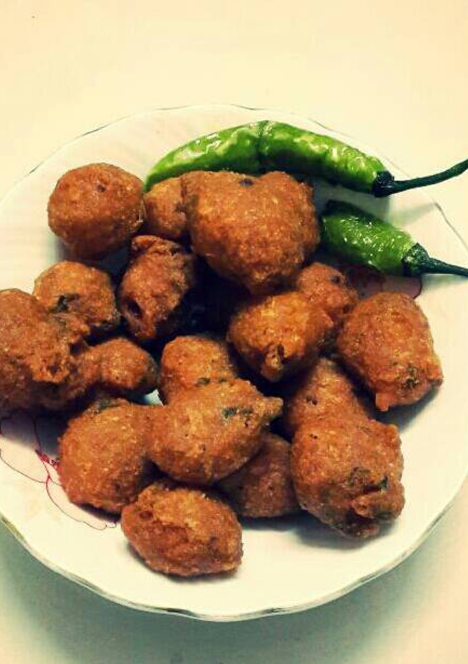 A picture of Moong Dal Pakode.
