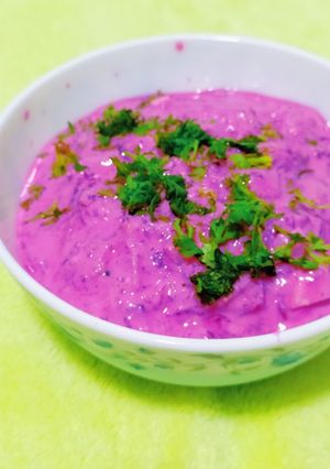 સલાડ (Salad Recipe In Gujarati) રેસીપી મુખ્ય ફોટો