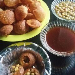 A picture of Pani Puri.