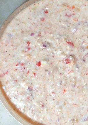 A picture of Fruit and veg raita.
