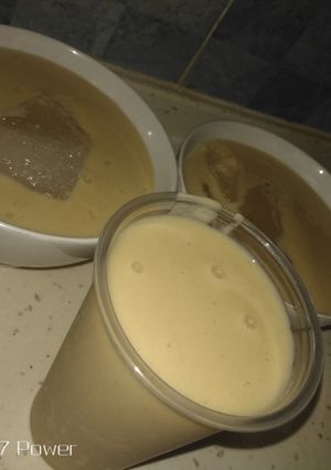 Kwalaba Da Banana smothie ainihin hoton girkin