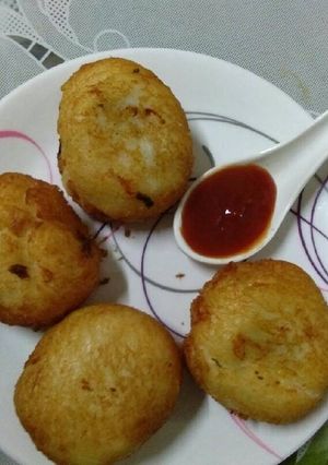 A picture of Bread cheese ball.