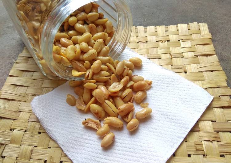 Kacang bawang renyah gurih praktis