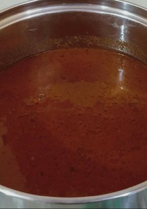 A picture of Dakkous (spicy tomato garlic sauce).