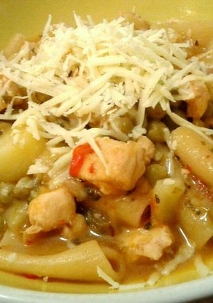 Una foto de Guiso de fideos 🍲