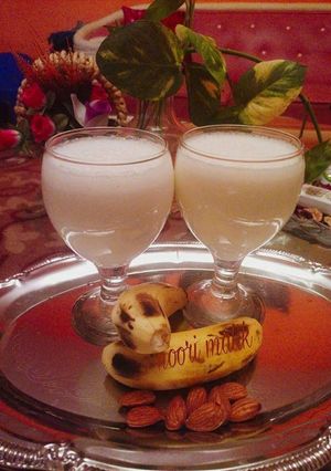 A picture of Spiced_Banana_Almond_Smoothie.