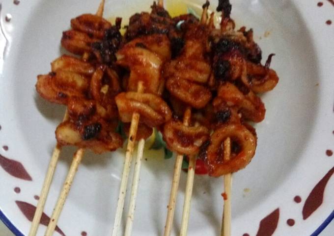 Ternyata ini lho! Cara mudah buat Sate cumi bumbu minimalis  lezat