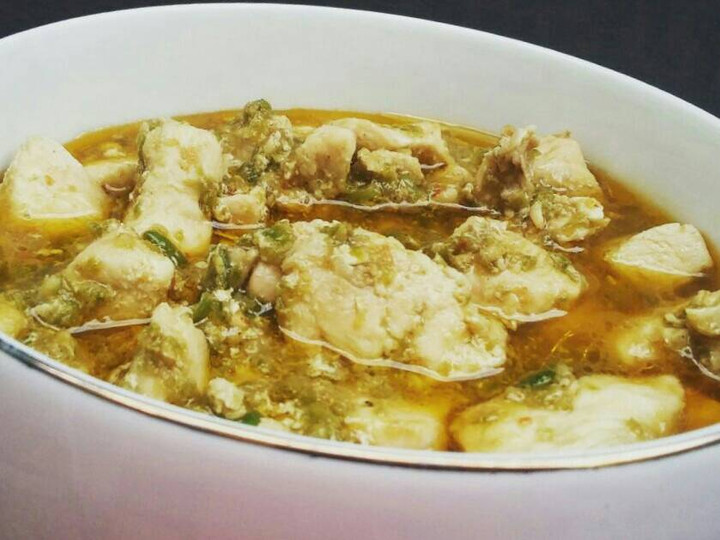 Resep Dada ayam tumis cabai hijau yang Lezat