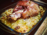 Codillo al horno con patatas
