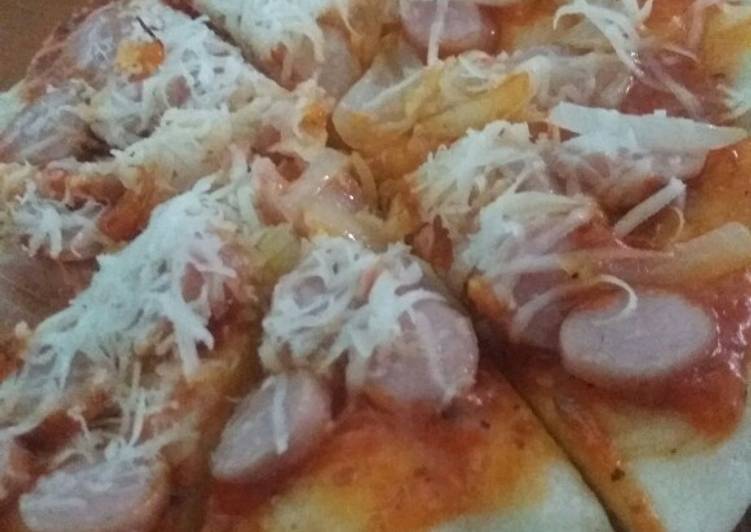  Resep Pizza teflon praktis  andalanku  oleh Waroenk Mak 