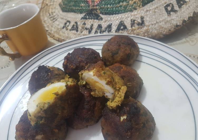 Steps to Prepare Favorite Boiled egg cutlets ramadhan specials