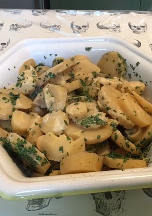 Une photo de Panais fondants au persil et crème de champignons