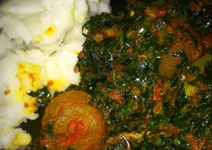 Easiest Way to Prepare Speedy Pounded yam and vegetable soup