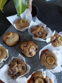 Una foto de Muffins de Banana sin azúcar y harinas blancas