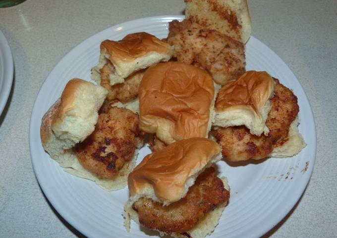 Ultimate chicken sliders