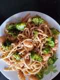 Tallarines con crema de mariscos