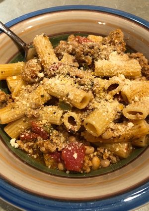 A picture of Rigatoni with Ground Turkey.