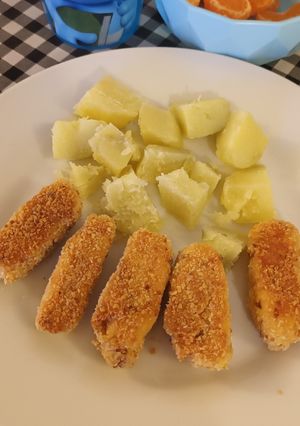 Una foto de Bastoncitos de Pollo 🍗 (Ideales para niños +6m 👶)