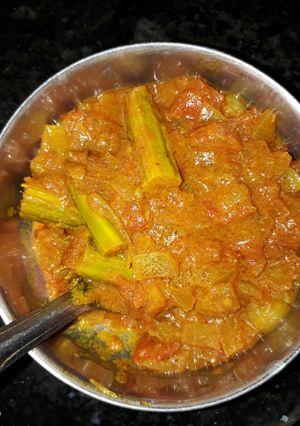 A picture of Drumstick curry.