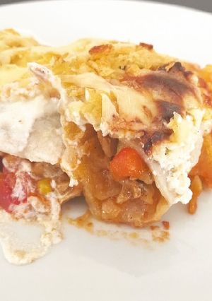 Csirkés enchilada chipsmorzsával recept fotója