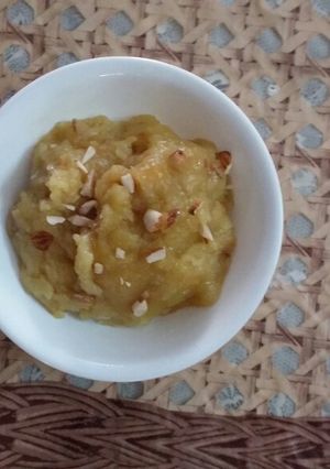 A picture of Aloo ka halwa.
