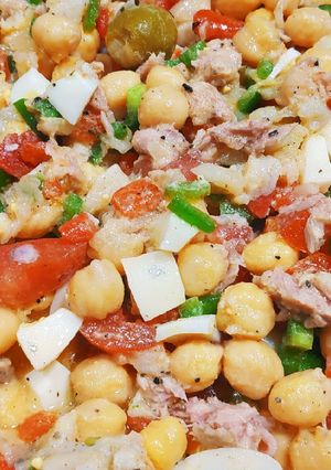 Una foto de Empedrado de Garbanzos con Bacalao