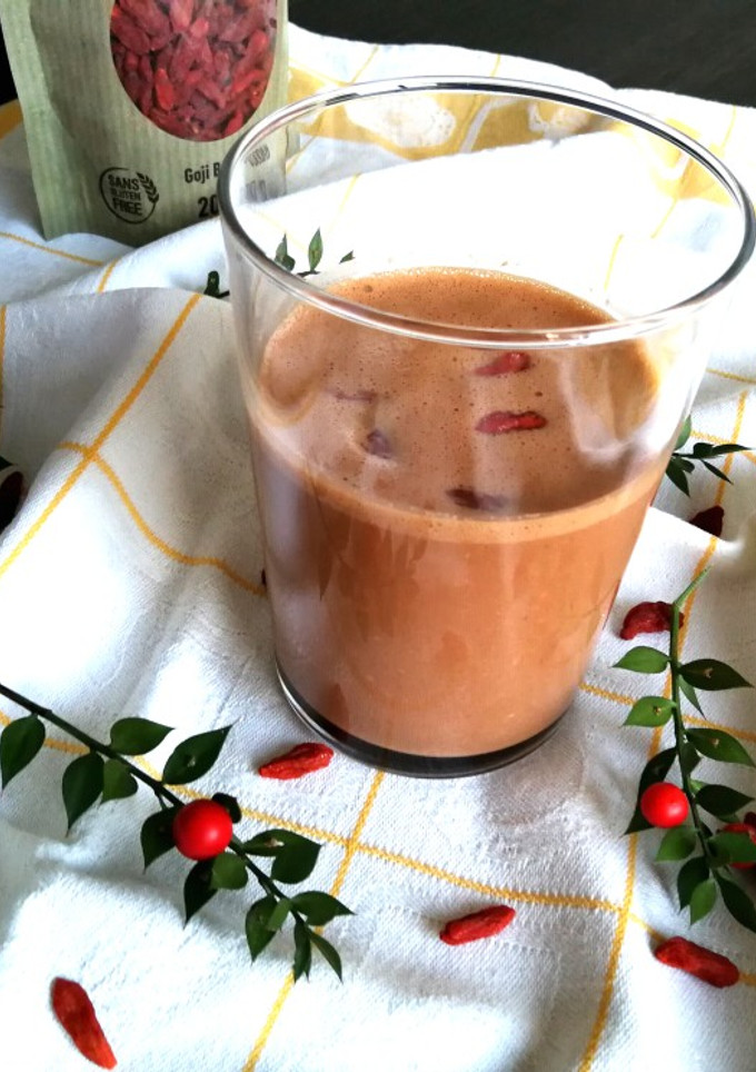 Una foto de Batido de copos de avena y goji