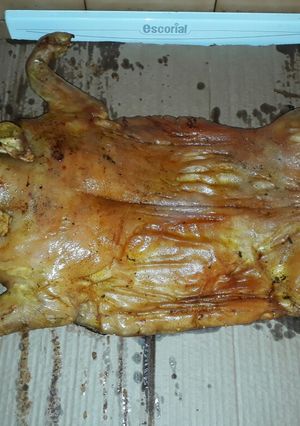 Una foto de Lechón a la parrilla