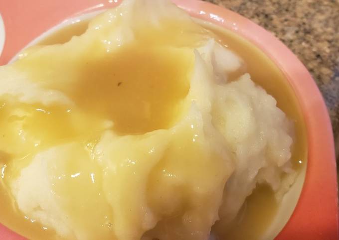 Simple Way to Prepare Quick Vegan mashed potatoes and gravy