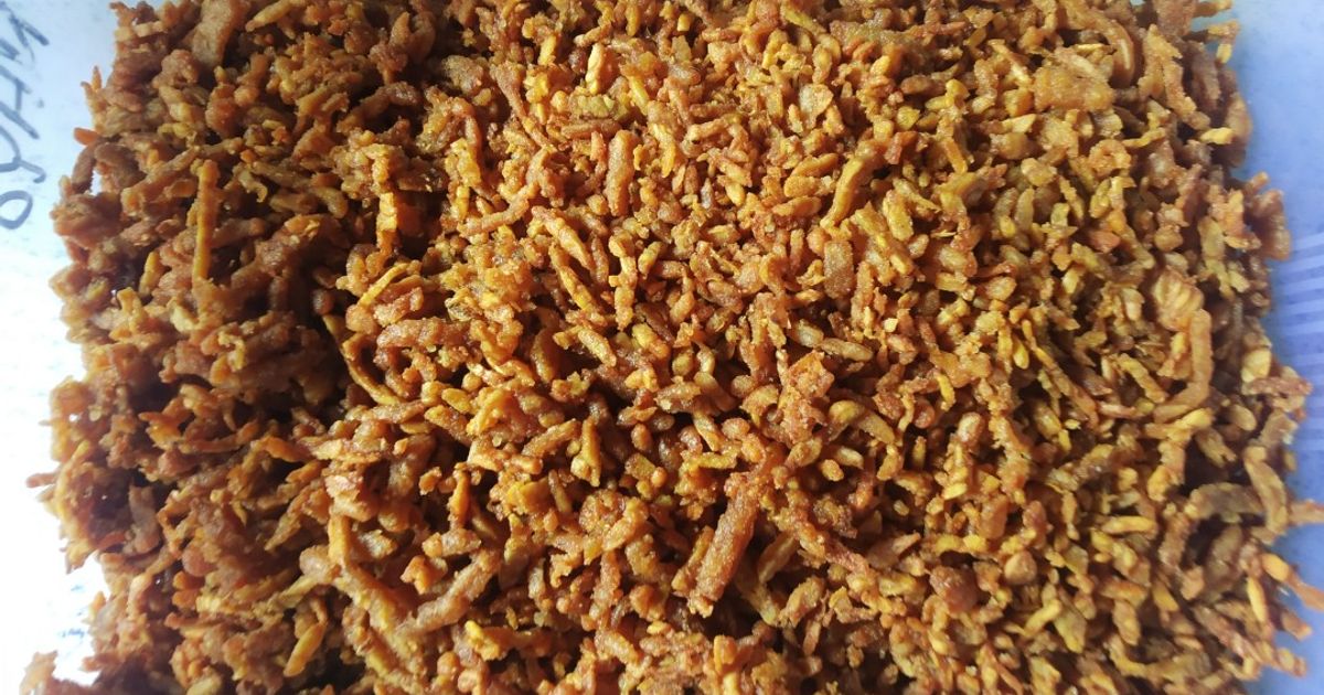 Tempe goreng untuk pelengkap lontong