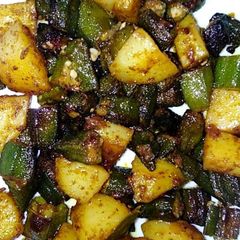 A picture of Aalo bhindi.