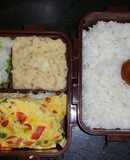 Bento trứng hấp,salad khoai tây trộn sốt mè
