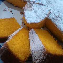 A picture of Torta de zanahoria esponjosa.