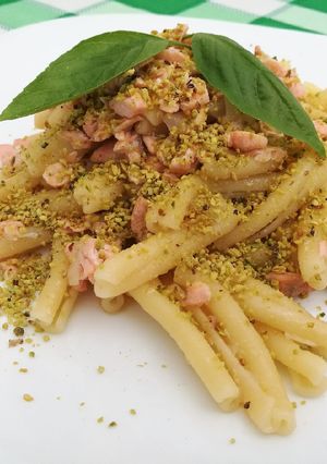 Foto di Casarecce con salmone e pistacchio