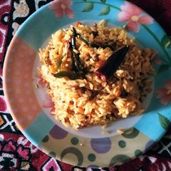 A picture of Tamarind rice /pulihora.