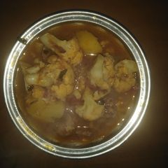 A picture of Gobhi ghosht. (Mutton with cauliflower).