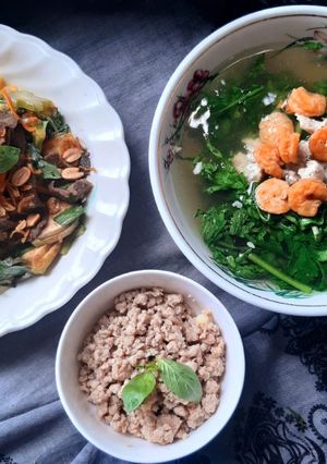 Hình của món Bữa cơm nhà ngon lành và ấm áp.