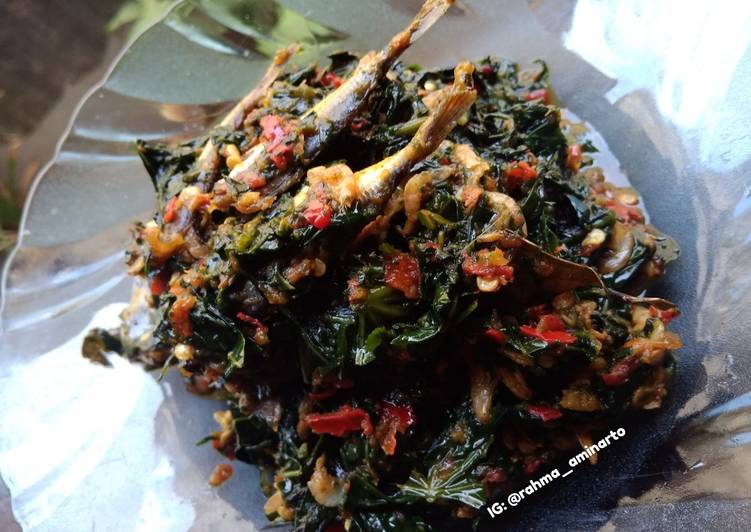 Resep Tumis daun pepaya ikan asin klotok yang Lezat Sekali