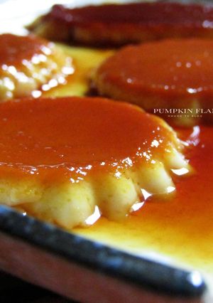 Hình của món Pumpkin flan (flan bí đỏ).