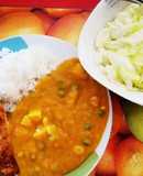 Locro de zapallo con milanesa y ensalada verde