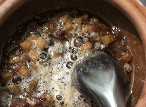 Hình của món Kho quẹt chấm rau củ luộc.